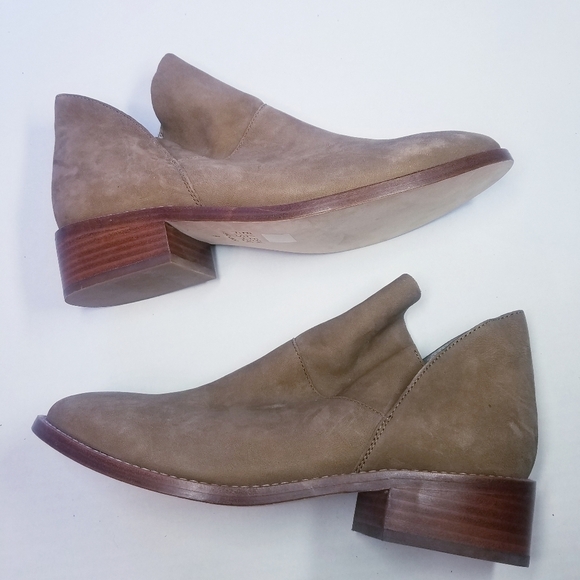 Eileen Fisher | Suede Grey Ankle‎ Boot, size 9 - Picture 5 of 6